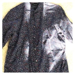 Men’s slim fit button up shirt